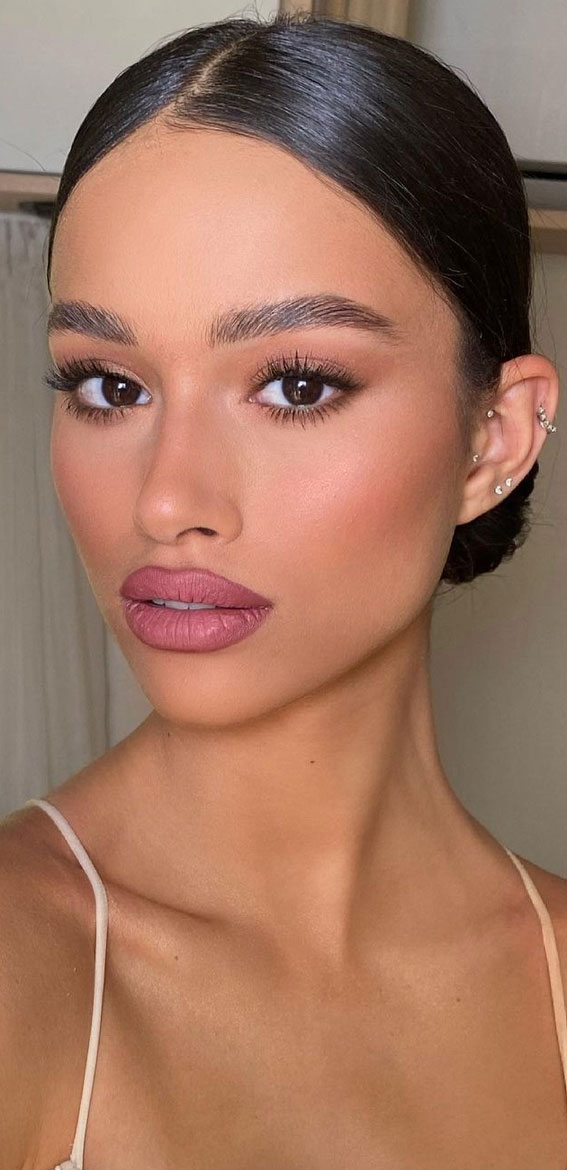 Stunning makeup looks 2021 : Rosy Pink Matte Lips